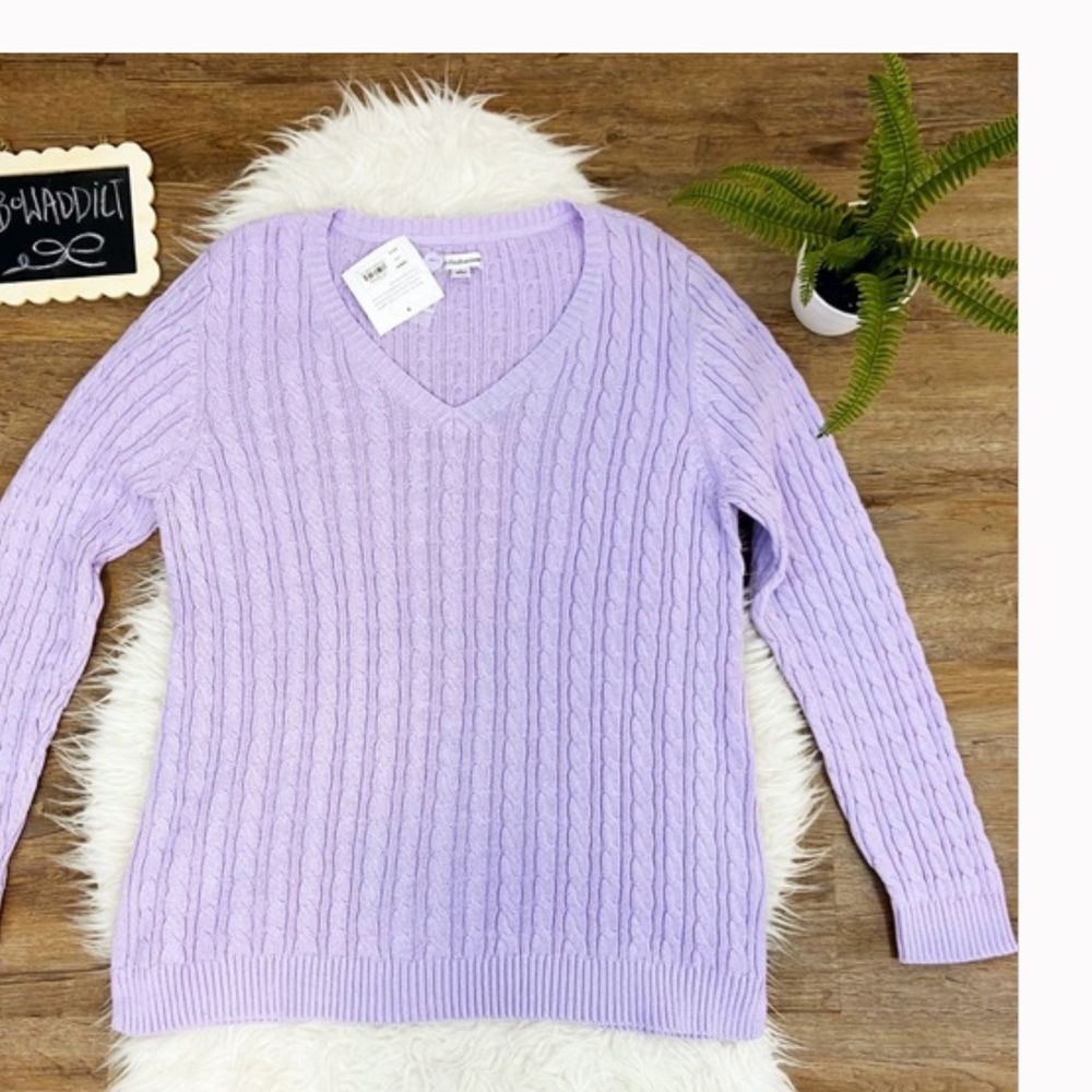 V-Neck Cable Knit Sweater Croft & Barrow